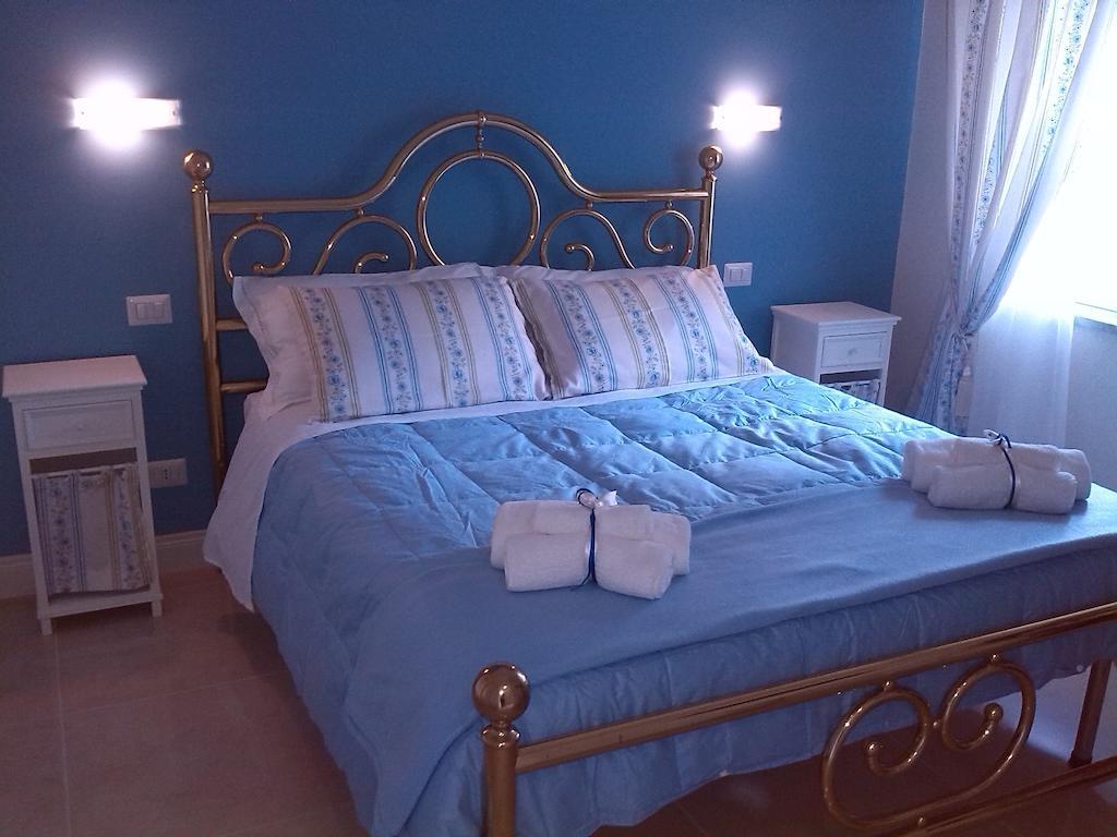 Fontana Vecchia Bed & Breakfast Atina Phòng bức ảnh